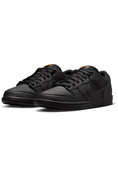 Nike SB Dunk Low Pro (black black black)