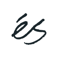 éS