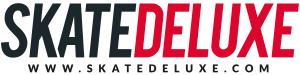 skatedeluxe-Logo in schwarzer und roter Wortmarke mit URL in kleiner Schrift darunter.