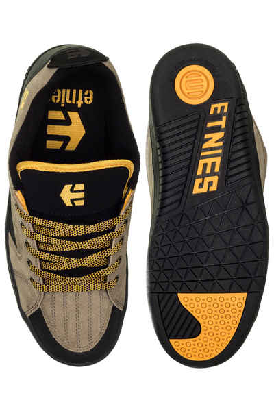 black and yellow etnies
