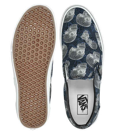Vans Classic Slip-On Shoes (wireframe skulls black white) buy at 