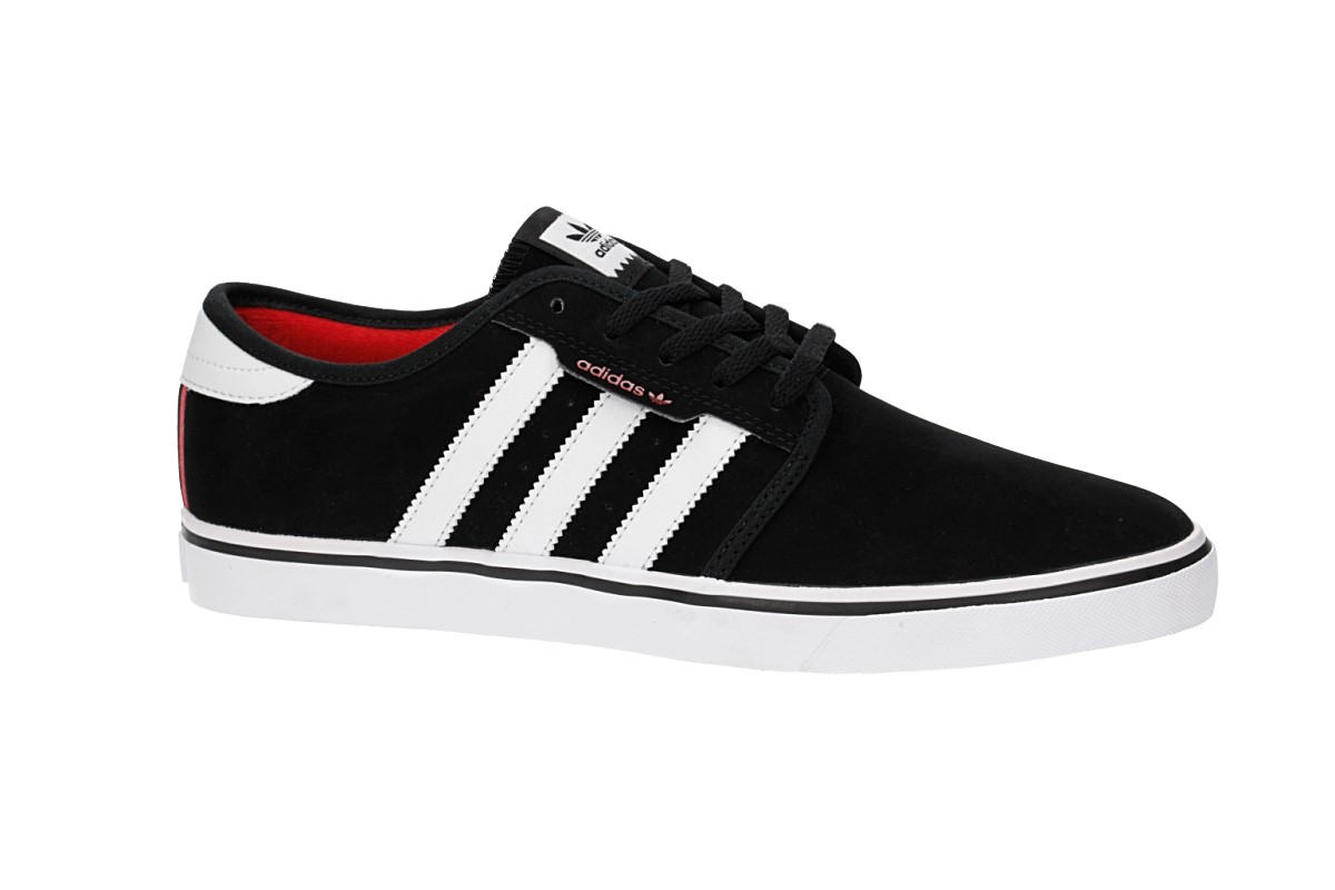 adidas Skateboarding Seeley Zapatilla (core black white scarlet)