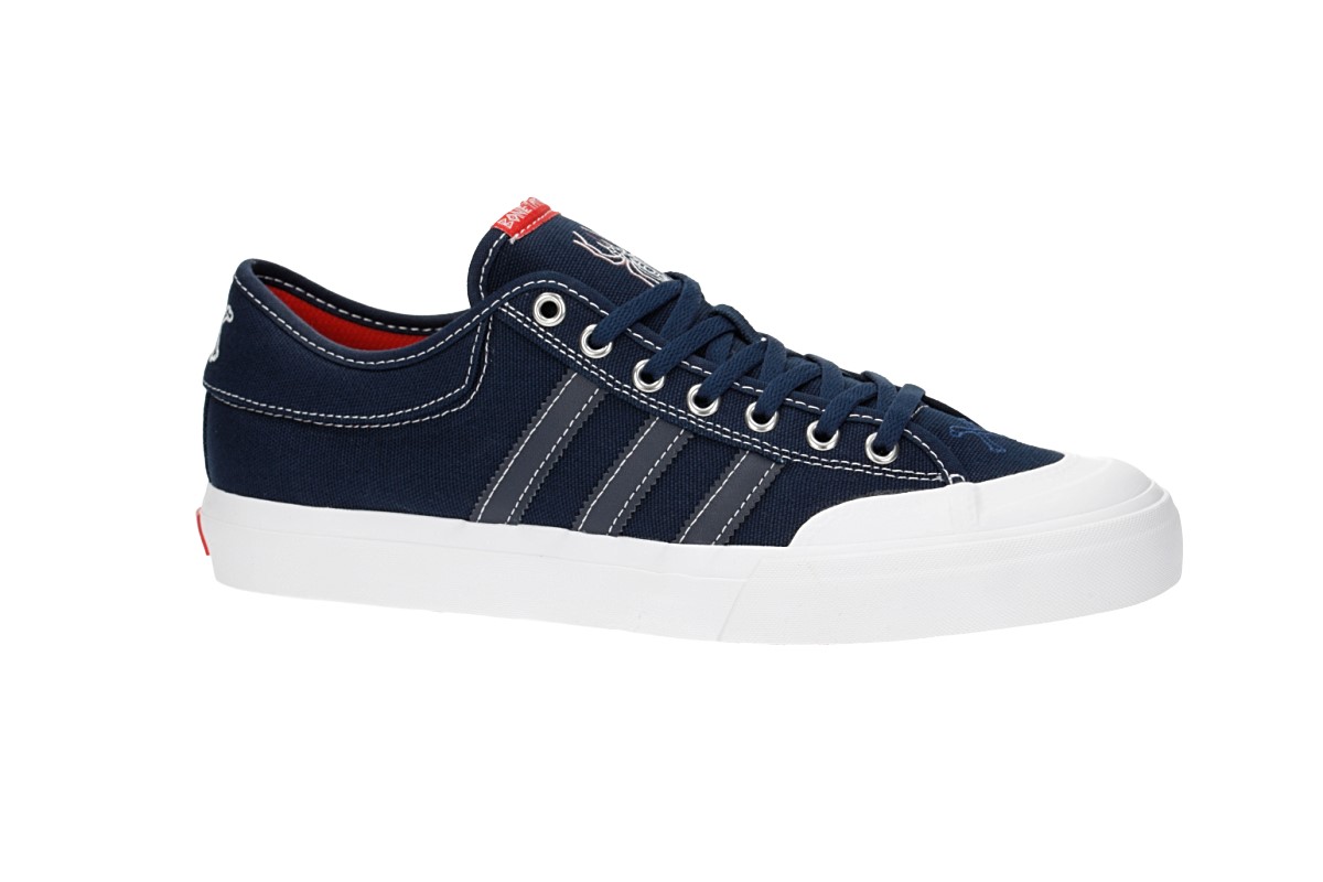 adidas x Bonethrower Matchcourt Schuh (collegiate navy white red)