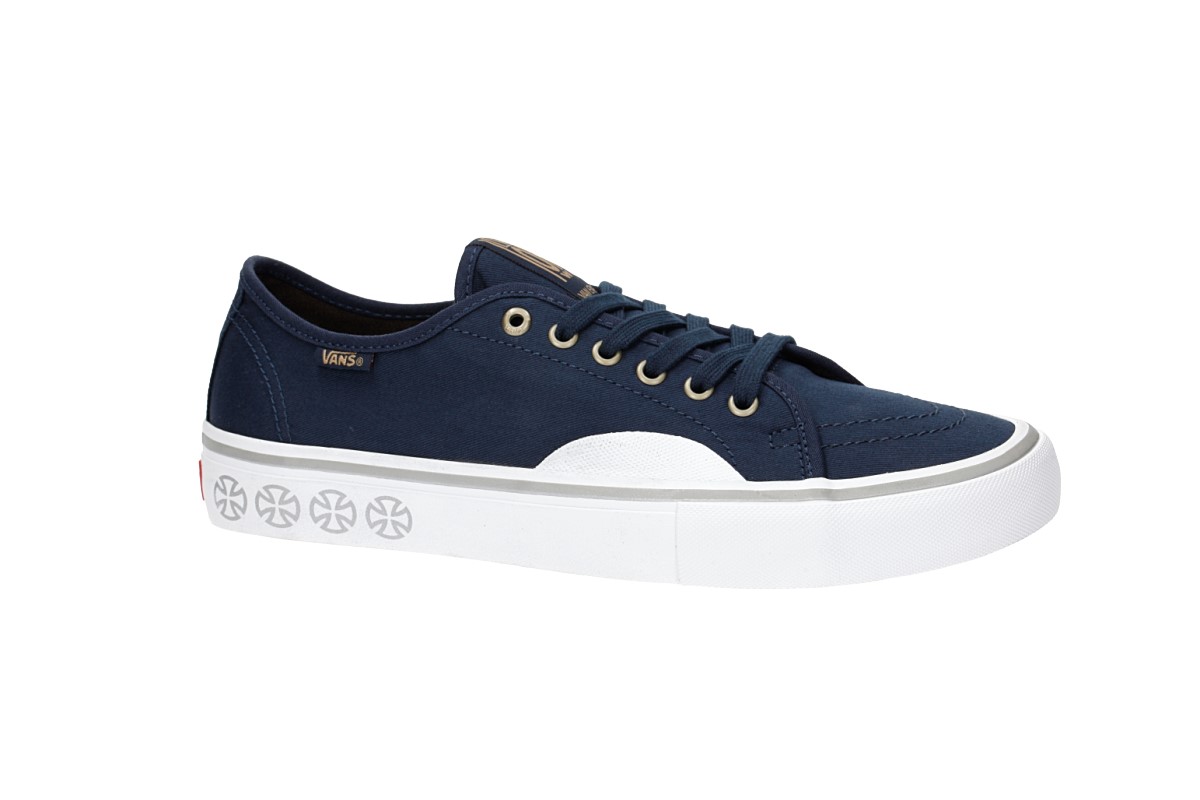 Vans x Independent AV Classic Pro Shoes (dress blues)