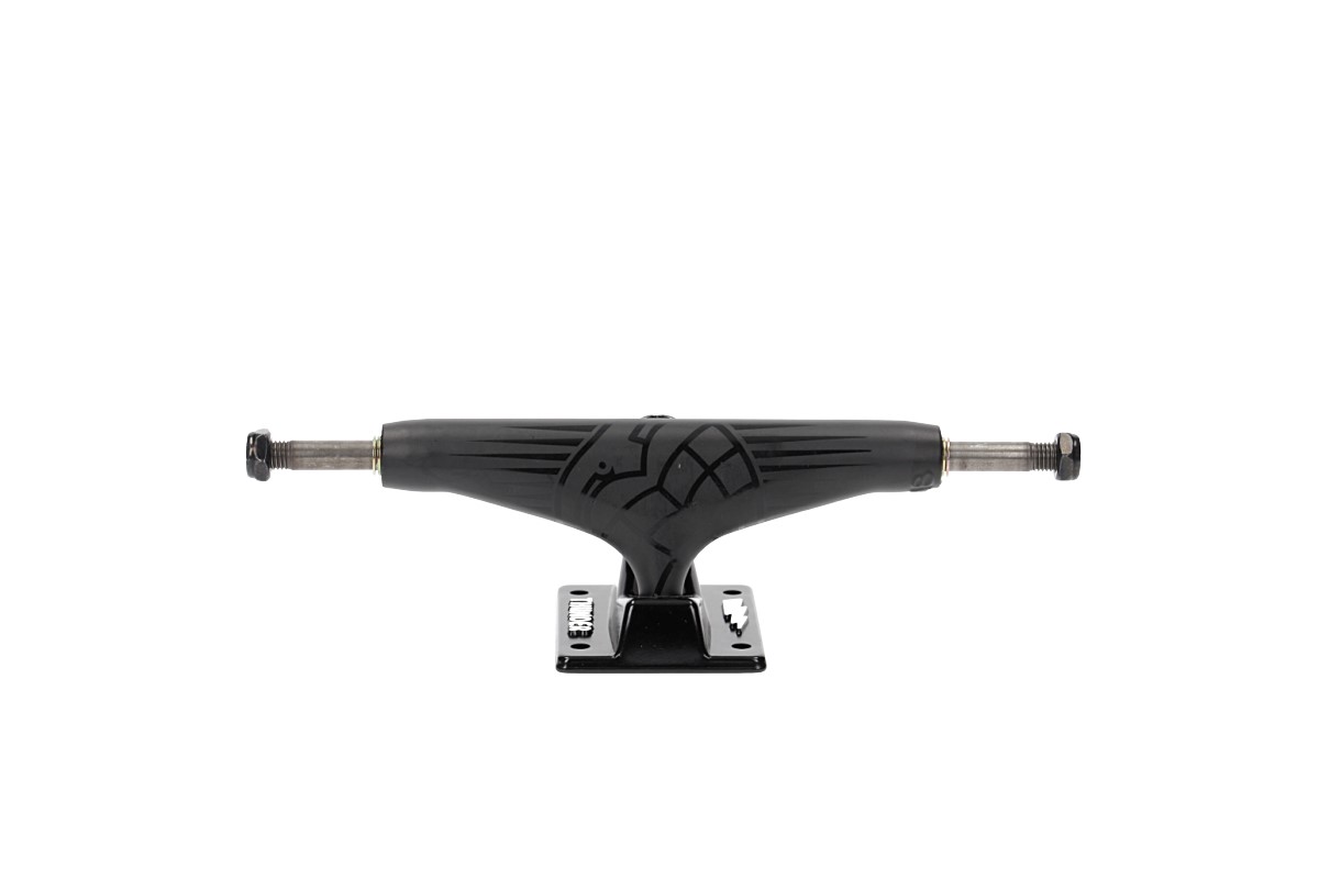 Thunder 148 High Hollow Eje (night)