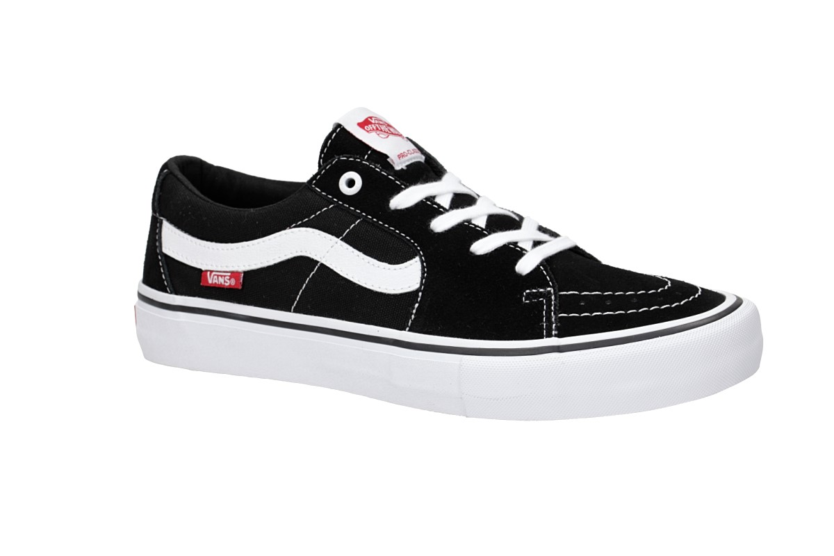 vans black and white low