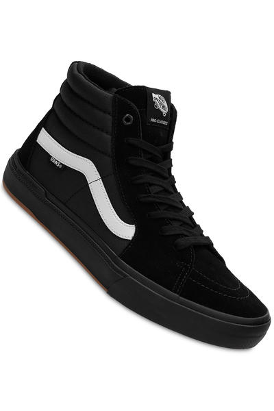 black and white vans skate shoes