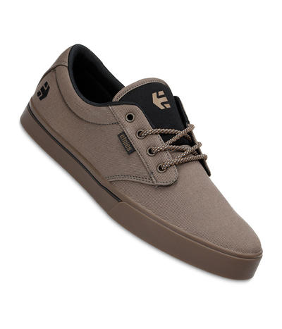 etnies boat shoes