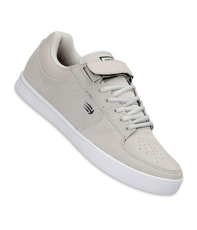 etnies shoes white