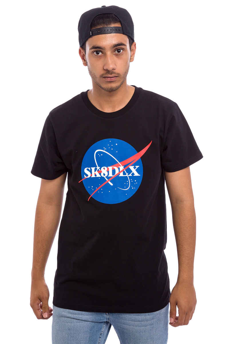 SK8DLX Outer Space T-Shirt (black)
