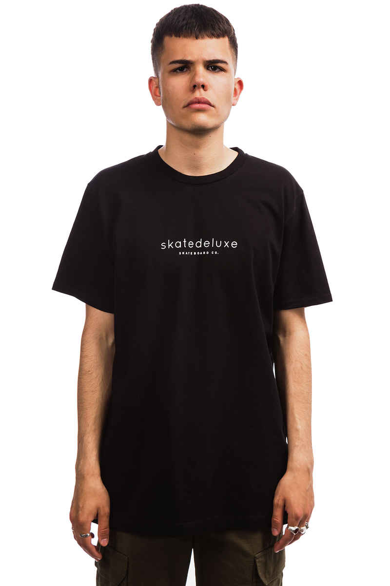 SK8DLX Modest T-Shirt (black)