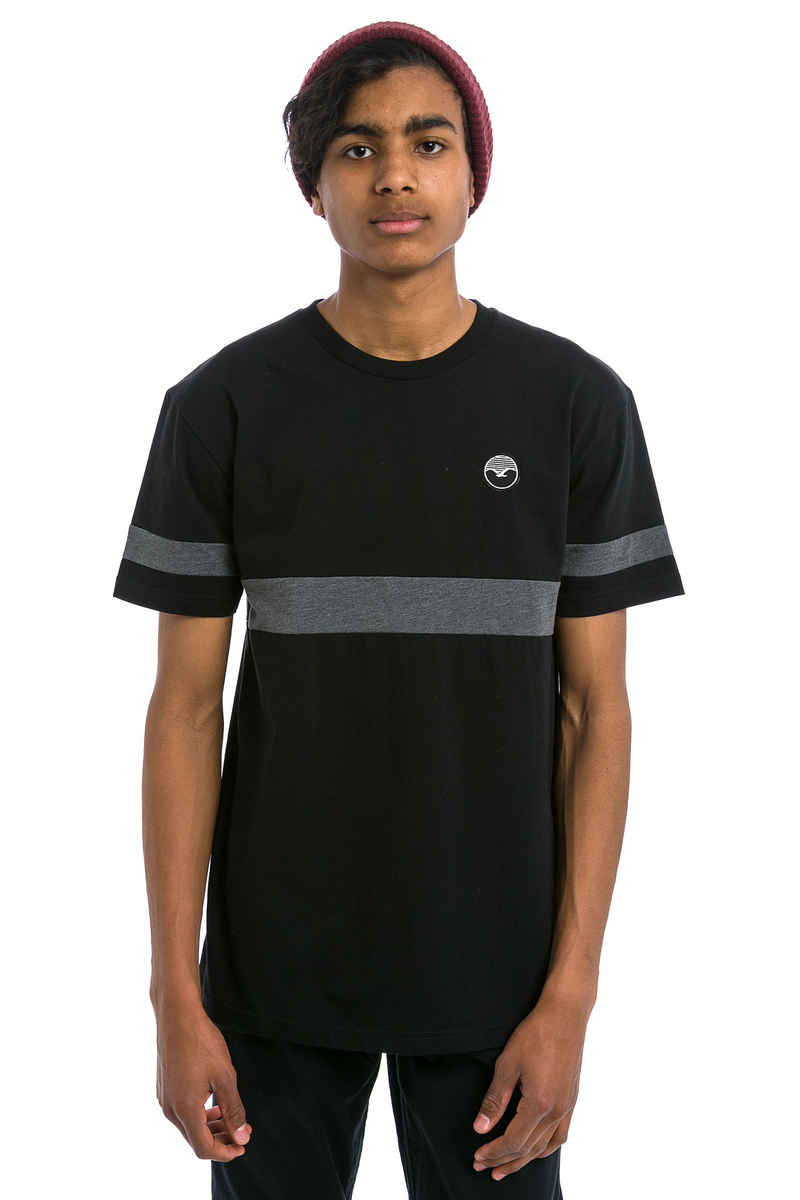 Cleptomanicx Fifty-Fifty Patch T-Shirt (black)
