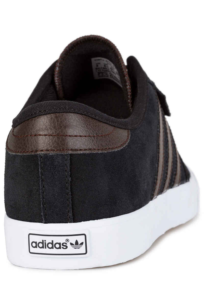 adidas Seeley Schuh (core black dark brown white)