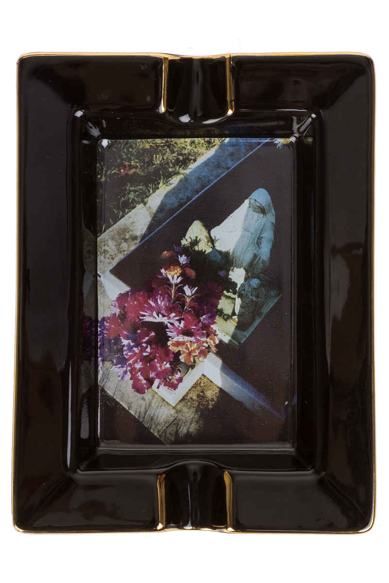 Carhartt WIP Graveyard Ashtray (black)