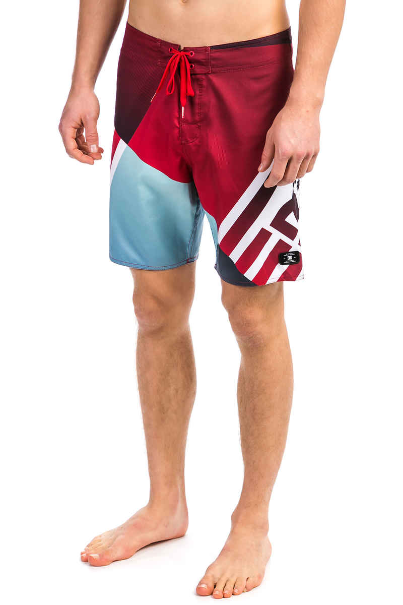 DC Verticular 21 Boardshorts 21" (tango red)