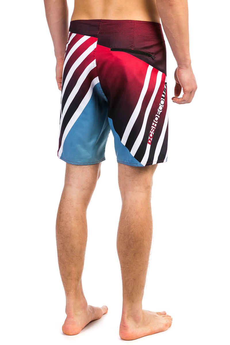 DC Verticular 21 Boardshorts 21" (tango red)