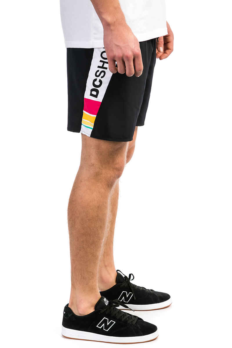 DC Breakwall 2 Volley 16.5 Shorts (black)