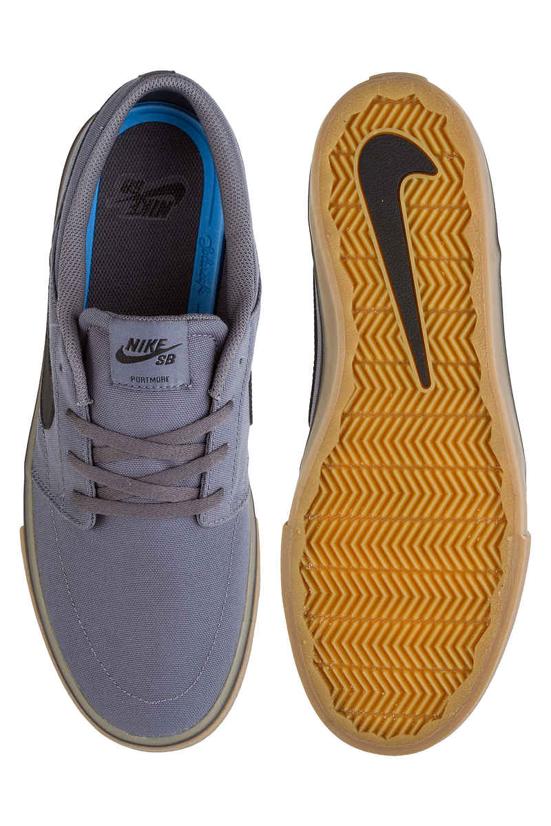 Nike SB Solarsoft Portmore II Canvas Shoes (dark grey black gum)