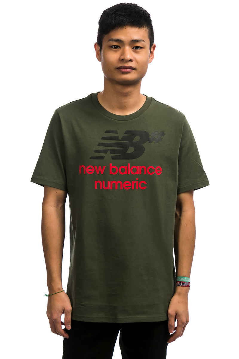 New Balance Numeric Stacked T-Shirt (dark covert green)
