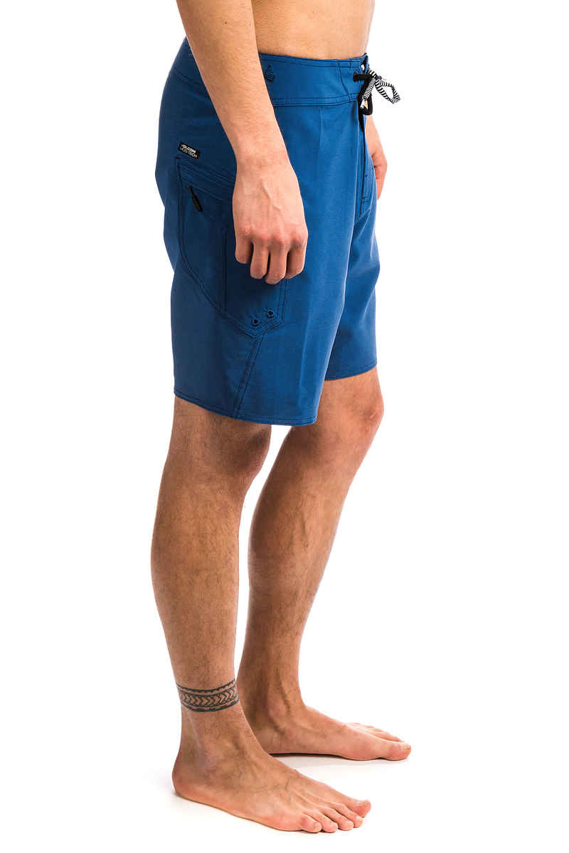 Volcom Lido Solid Mod 18 Boardshorts (camper blue)
