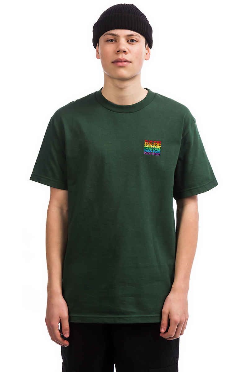 Passport Official Repeat Emb Camiseta (forest green)