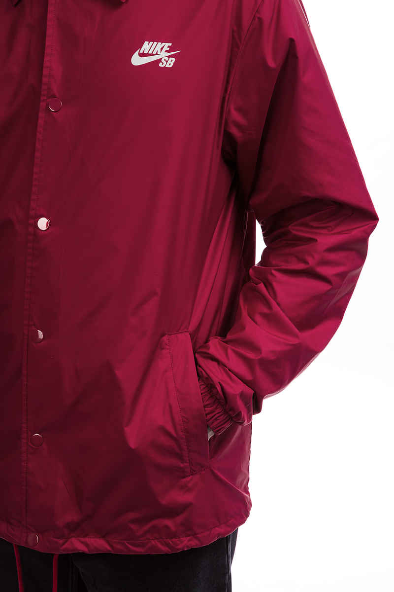 Nike SB Shield Coach Jacket (red crush)