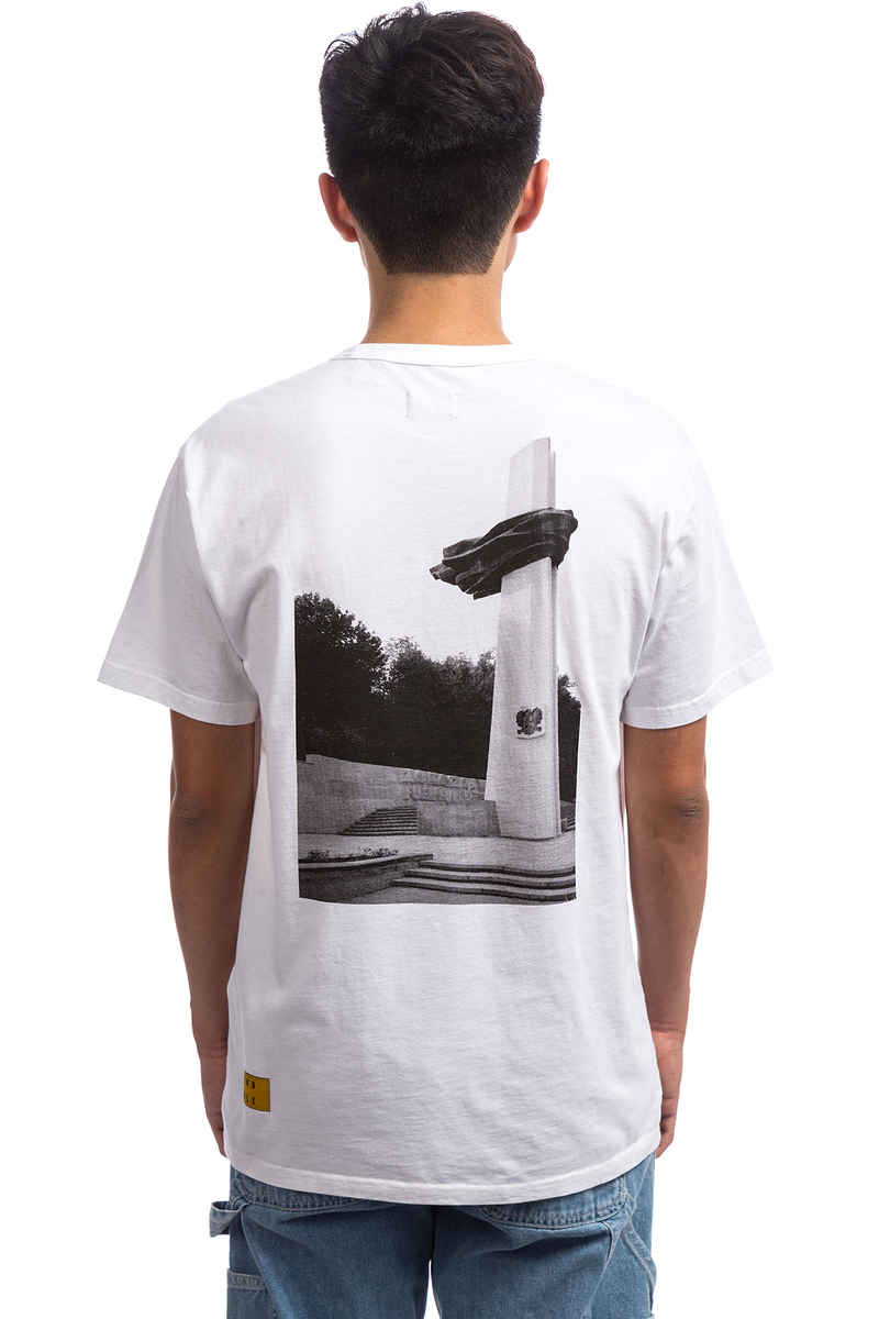 SK8DLX x Levi's Skateboarding T-shirt (white)
