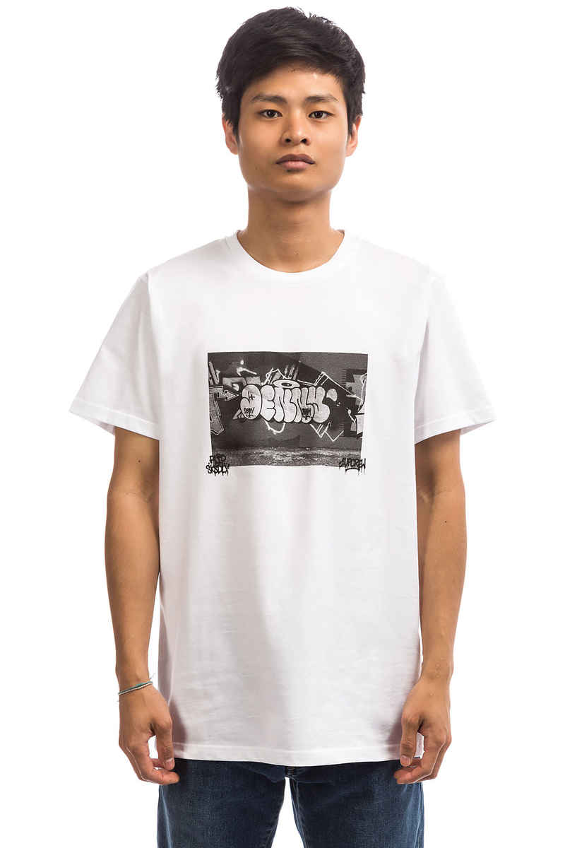 SK8DLX x Flip Skateboards 1UP Denny II T-Shirt (white)
