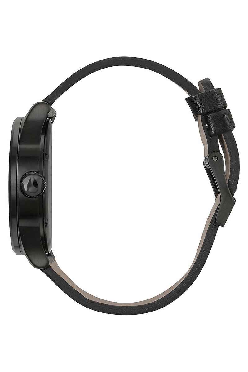 Nixon The Sentry Leather Watch (all black)