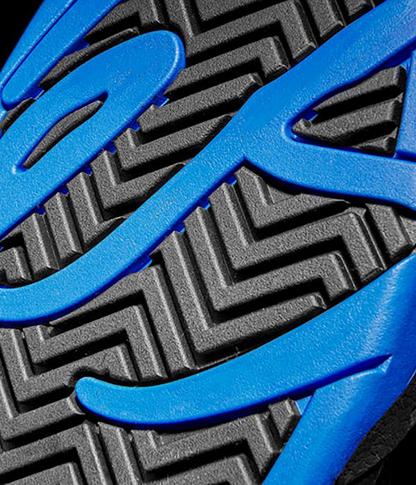 éS Muska Schuh (black royal)
