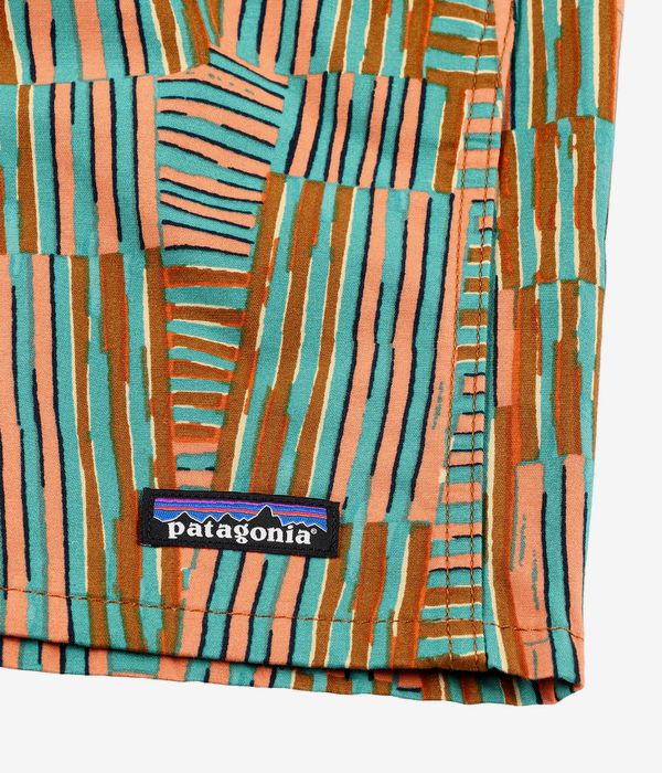 Patagonia Funhoggers Shorts (quilty fitz heartleaf green)