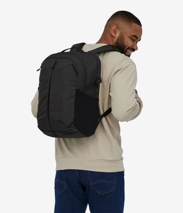Patagonia Refugio Day Backpack 26L (black)