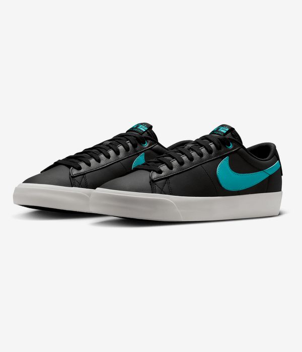 Nike SB Blazer Low Pro GT Shoes (blue)
