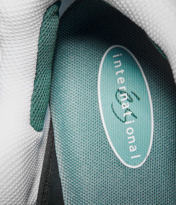 éS Accel Fit Shoes (light grey)
