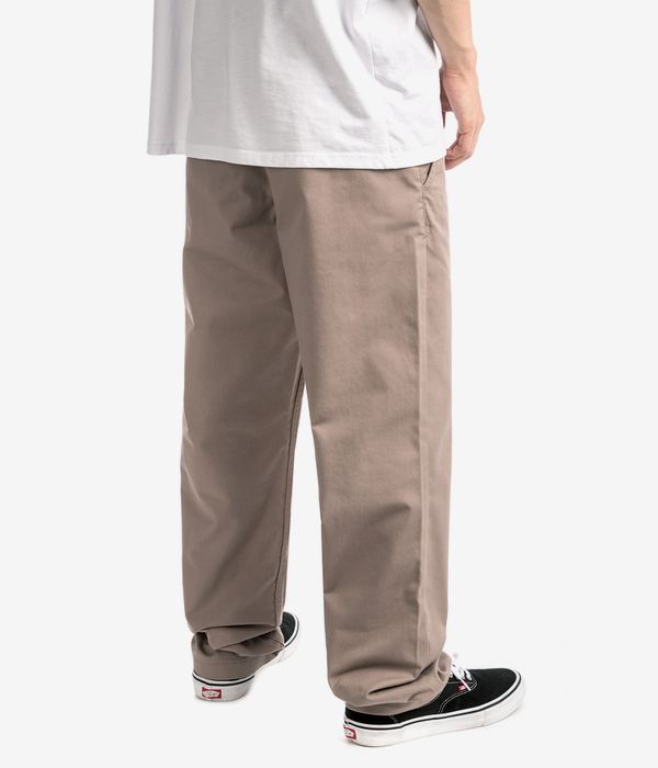 Vans Authentic Chino Relaxed Pantaloni (desert taupe)