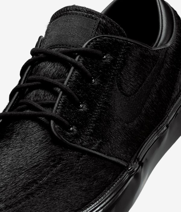 Nike SB Janoski OG+ SE Shoes (black black black)
