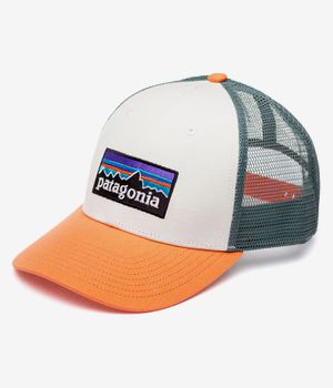 Patagonia P-6 Logo LoPro Trucker Cap (white peach sherbet)