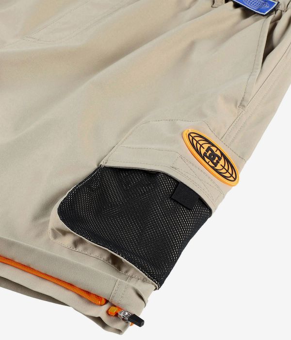 DC All Terrain Convertible Cargo Pants (crockery)