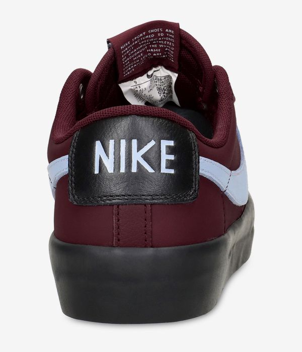 Nike SB Blazer Low Pro GT Schuh (dark team red)