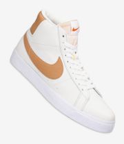 Nike SB Zoom Blazer Mid Iso Shoes (white lt cognac)