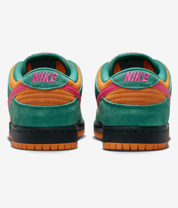 Nike SB Dunk Low Pro Schoen (green noise watermelon light cur)