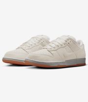Nike SB Dunk Low Pro B Shoes (pale ivory summit white)