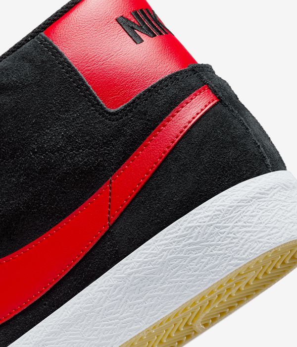 Nike SB Zoom Blazer Mid Schoen (black university red)