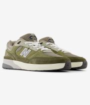 New Balance Numeric 933 Shoes (green)