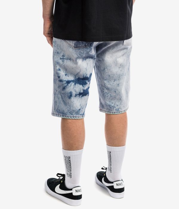Shop Levi's Skate Baggy Shorts (dna) online | skatedeluxe