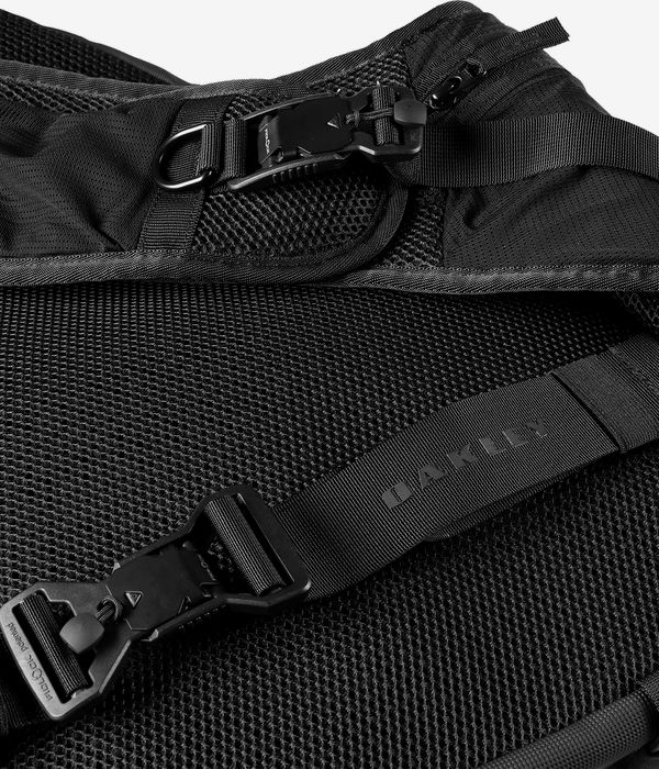 Oakley Latitude Sling Mochila 12L (blackout)