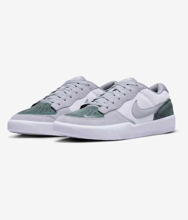 Nike SB Force 58 Shoes (white silver fir white)