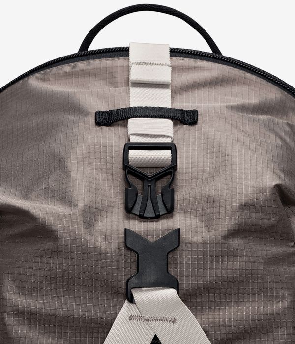 Nike ACG Daymax Mochila 25L (black college grey college grey)