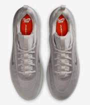 Nike SB Zoom Nyjah 4 Scarpa (college grey mink brown light si)