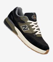 New Balance Numeric 933 Schuh (black olive)